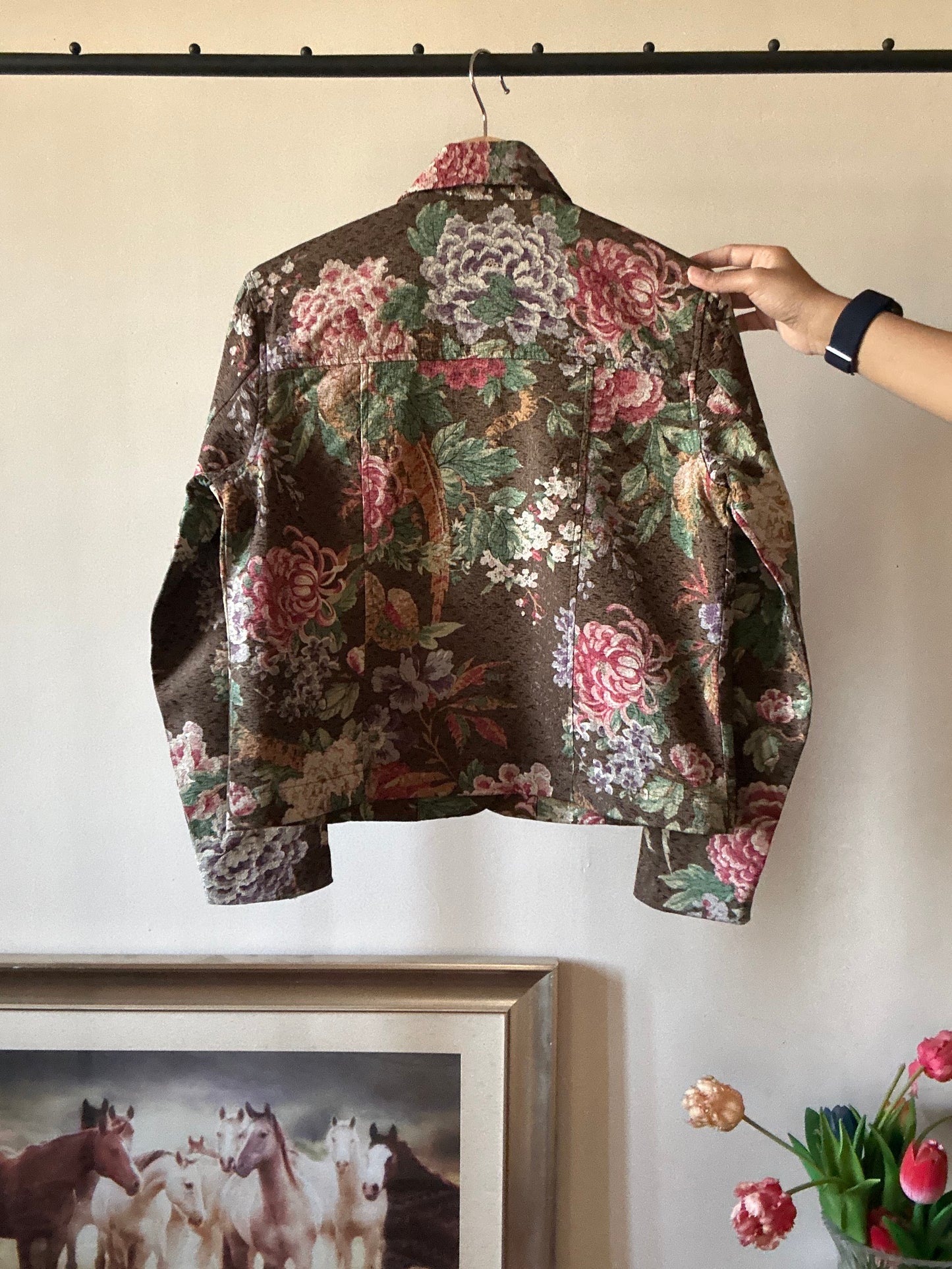 Coldwater Creek Floral Textured Vintage Shaket