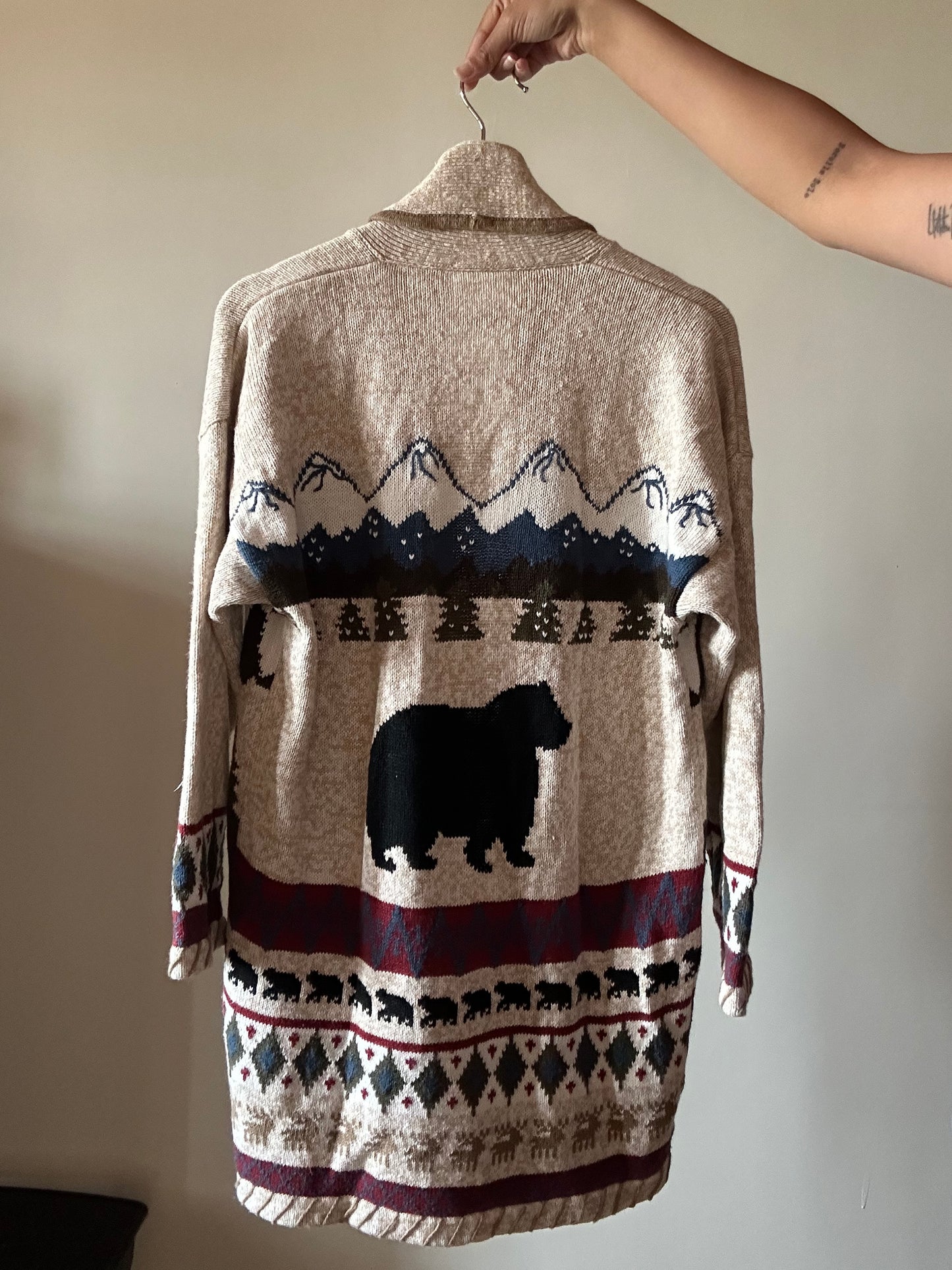 Vintage Traditional Style Embroidered Knit Cardigan