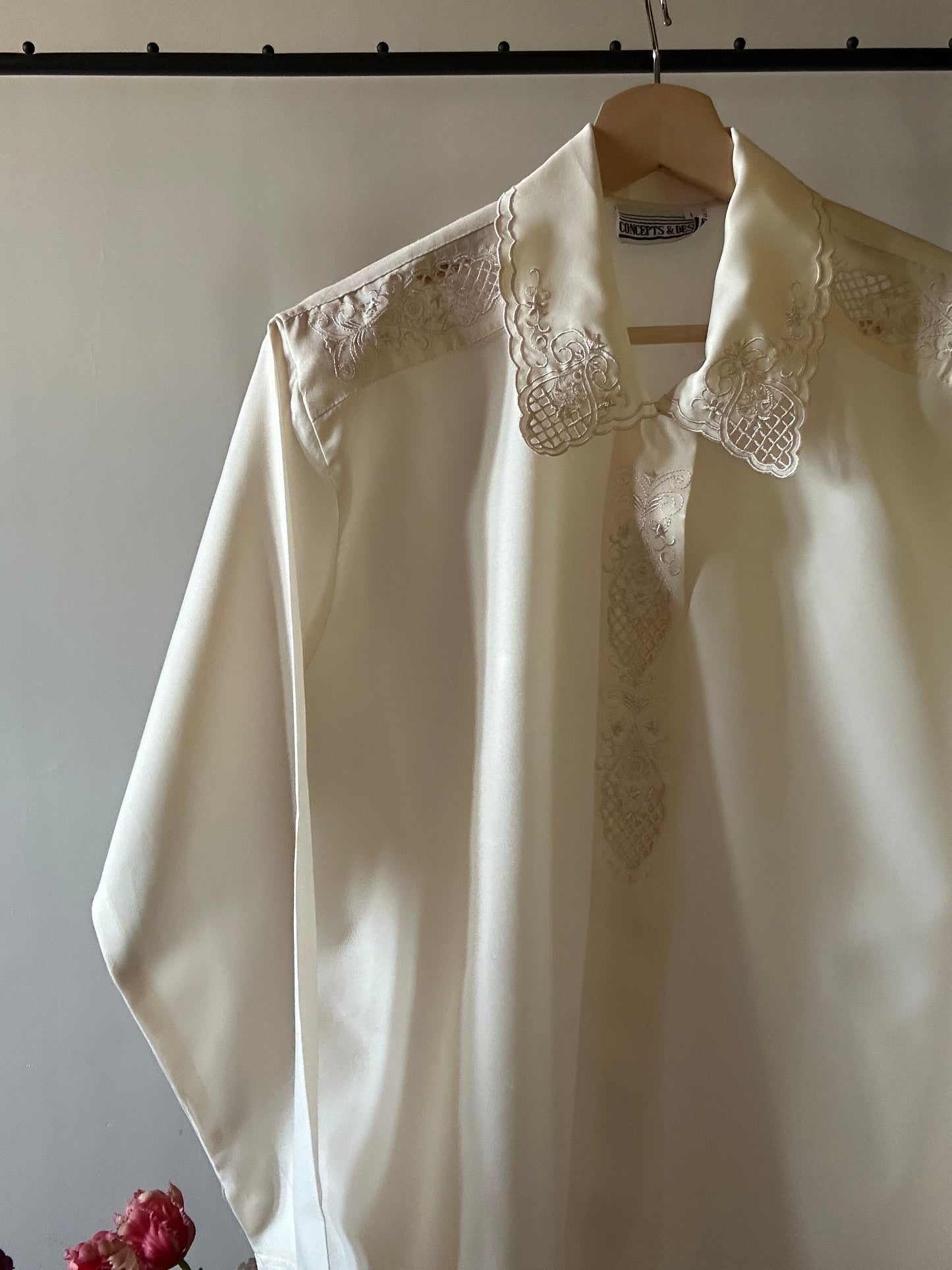 Cream Pinkish Laser Design Embroidery Detail Vintage Shirt