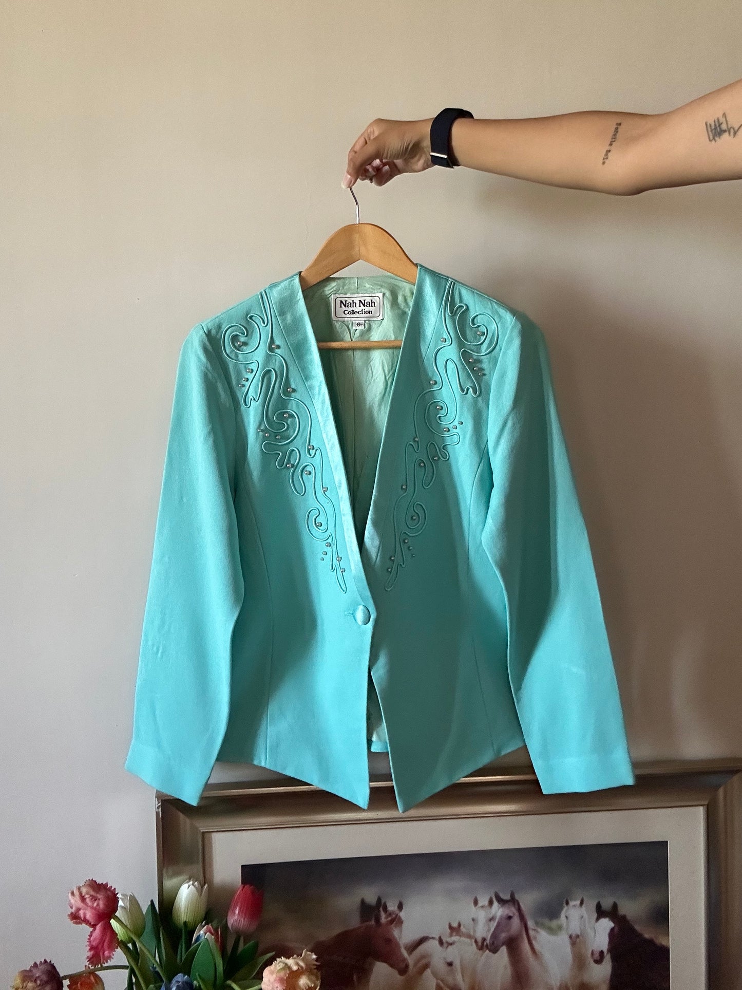 Nah Nah Collection Vintage One Button Blazer Style Shaket With Embroidery And Beads