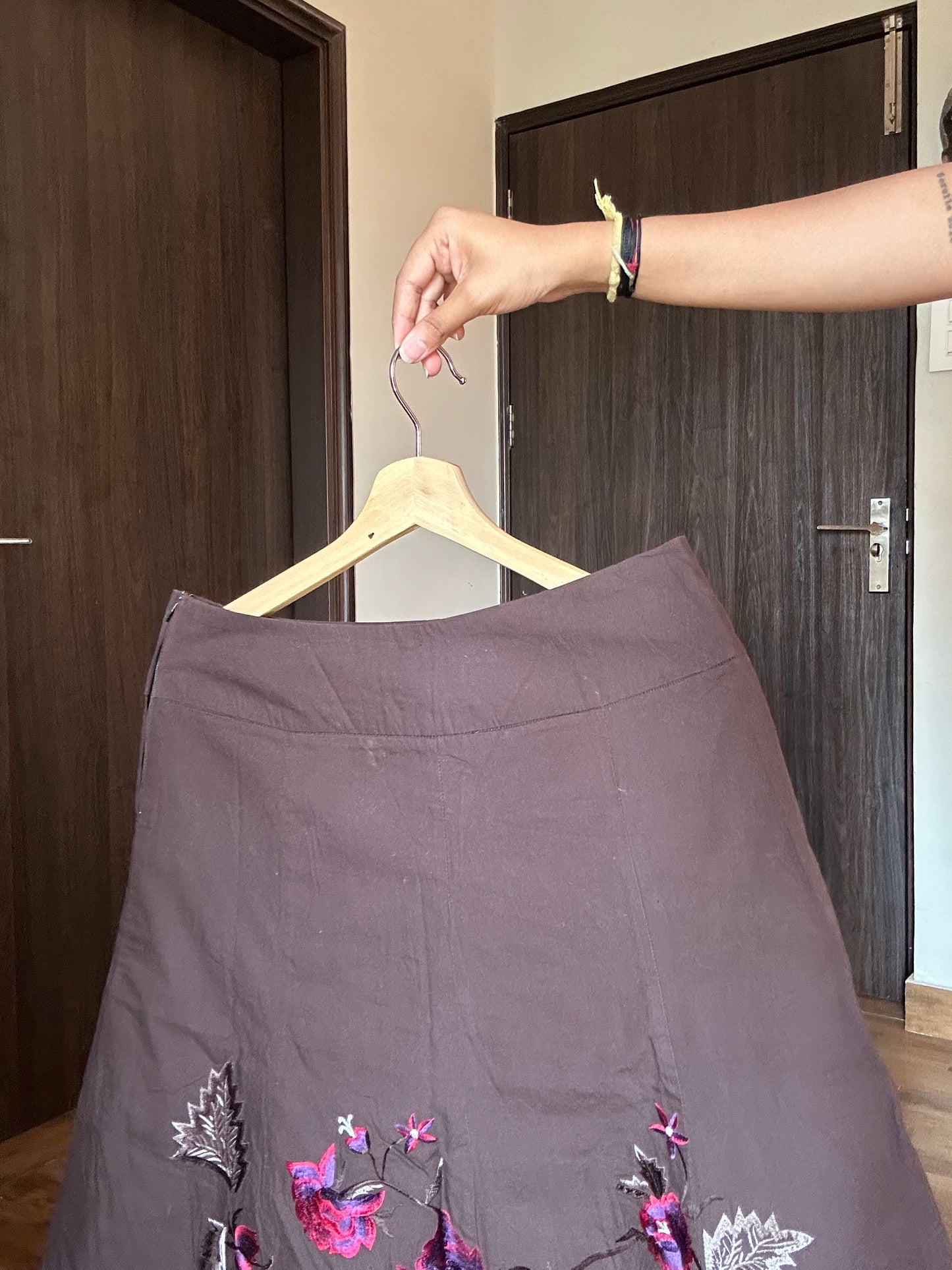 RW&CO. Vintage Embroidered Skirt With Side Zipper