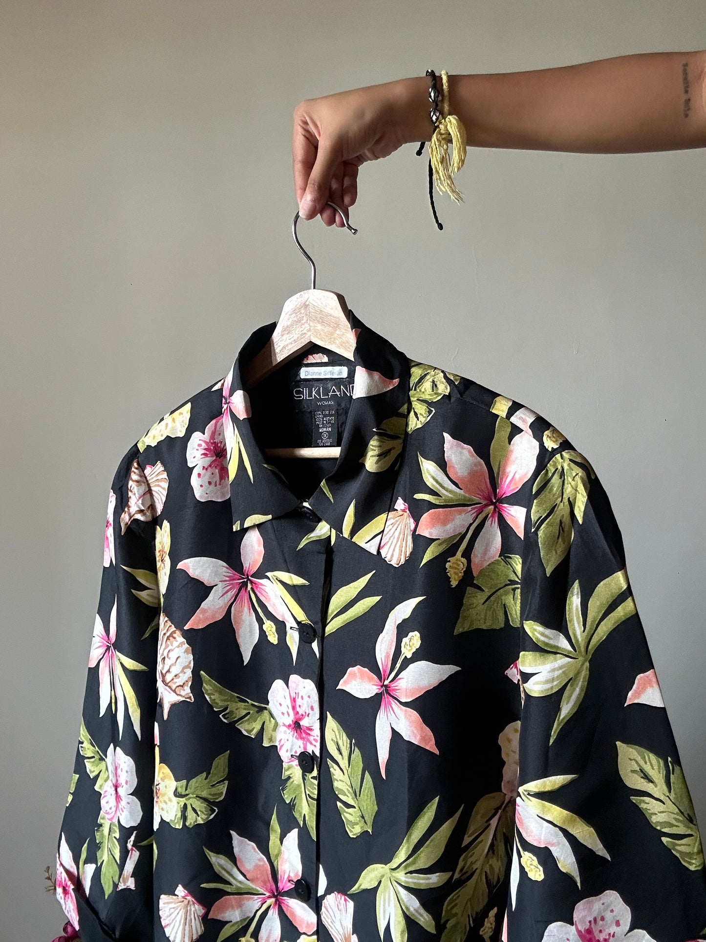Vintage Silkland Floral Shaket