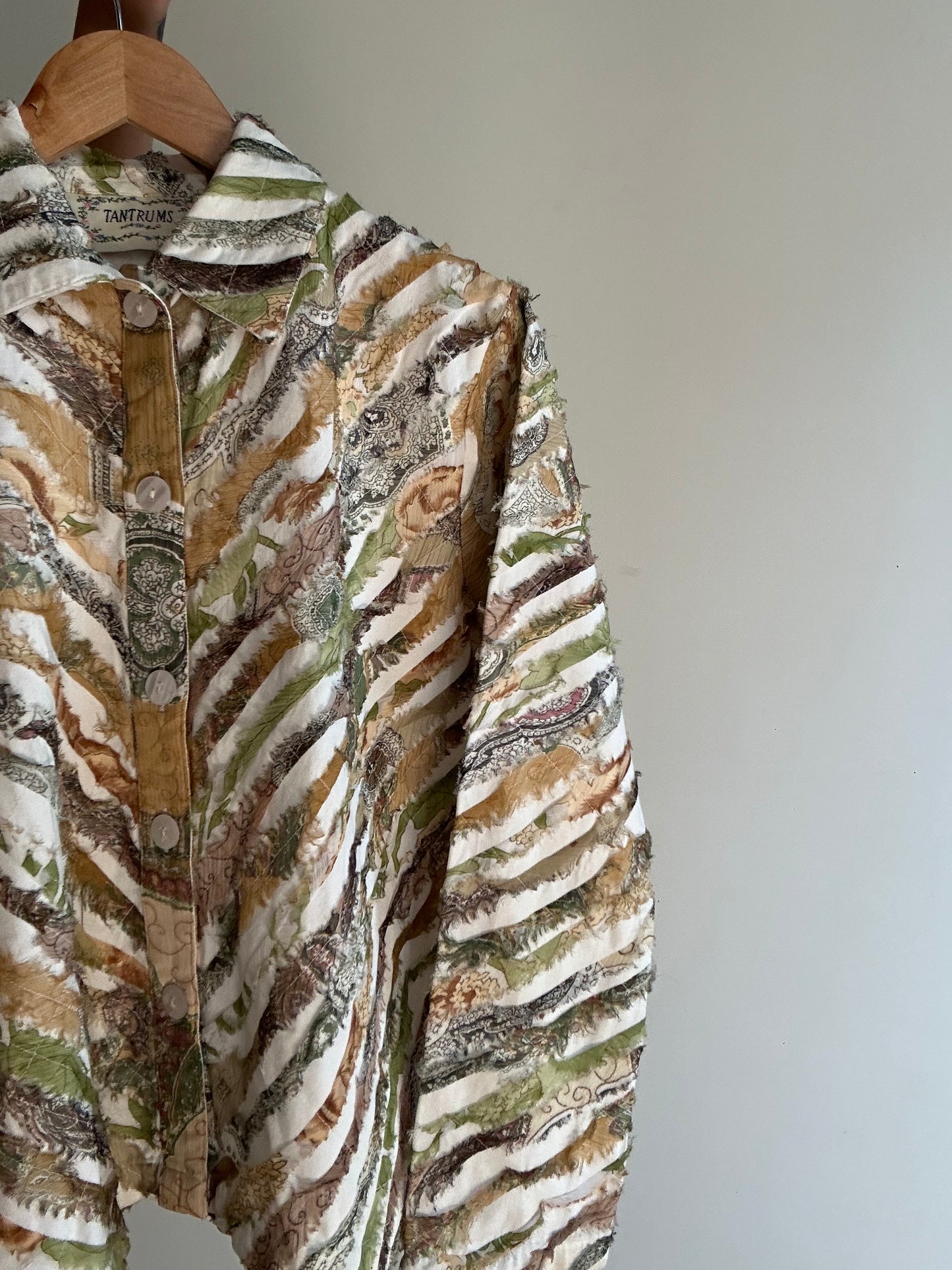 Tantrums Vintage Light Shaket