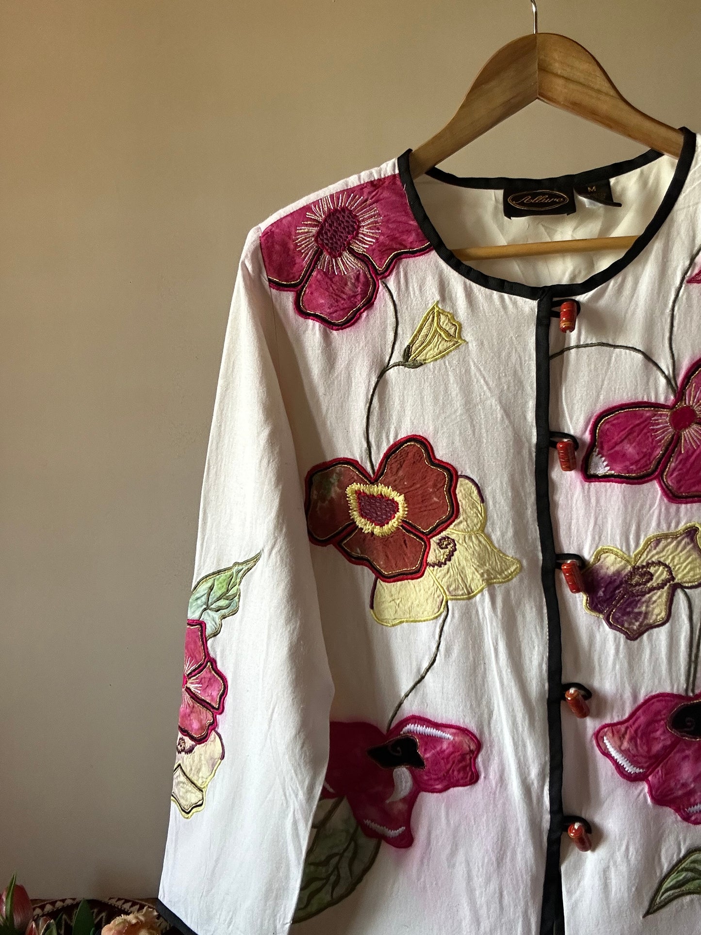 Allure Vintage Embroidered Bleed Effect Shaket