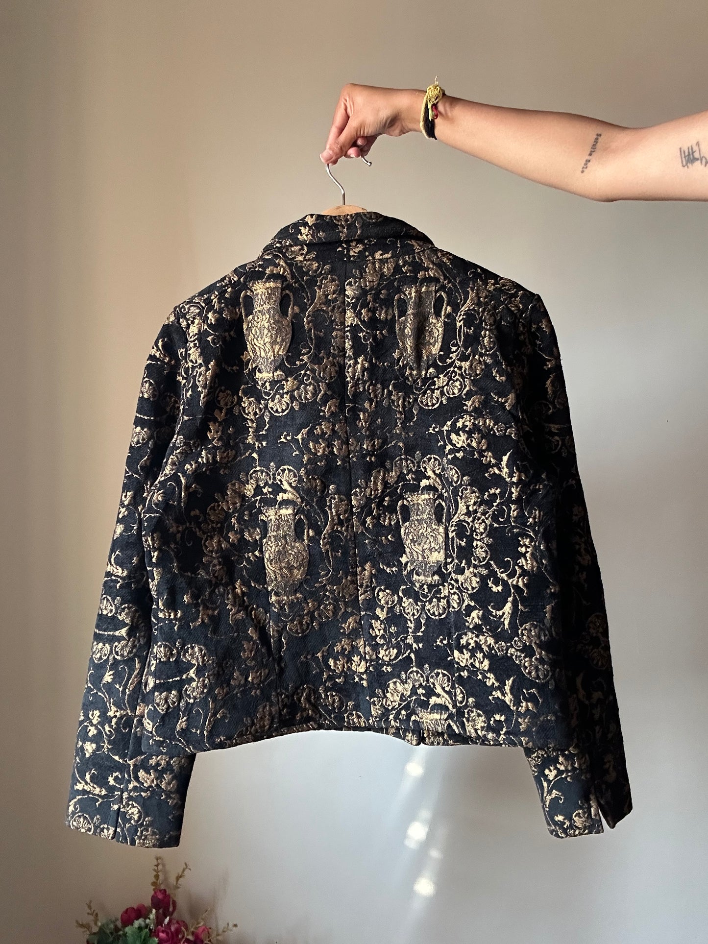 Christopher & Banks Vintage Self Design Shaket