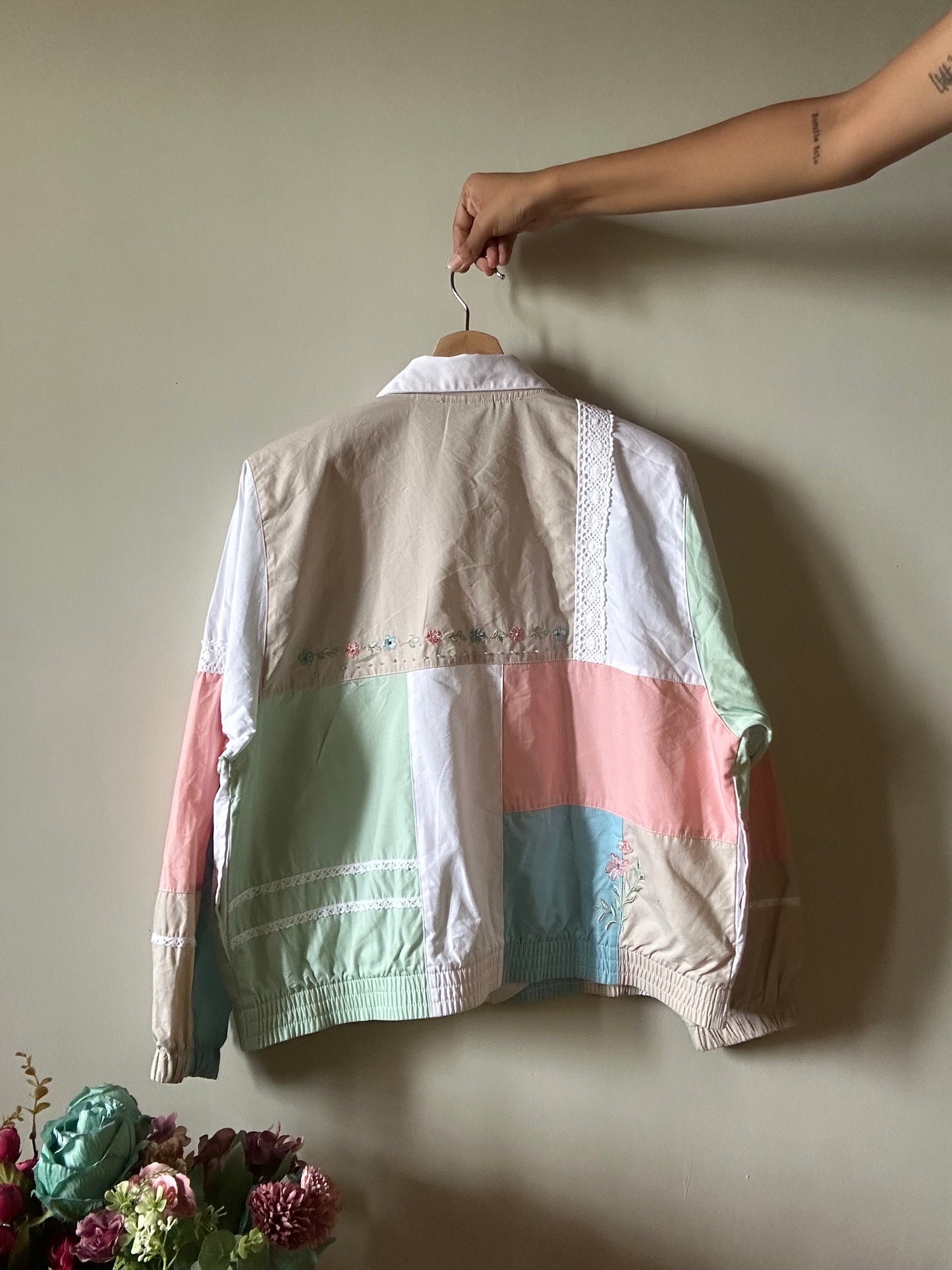 Korea Francisca Vintage Beaded and Shipping Embroidered Zipper Shirt