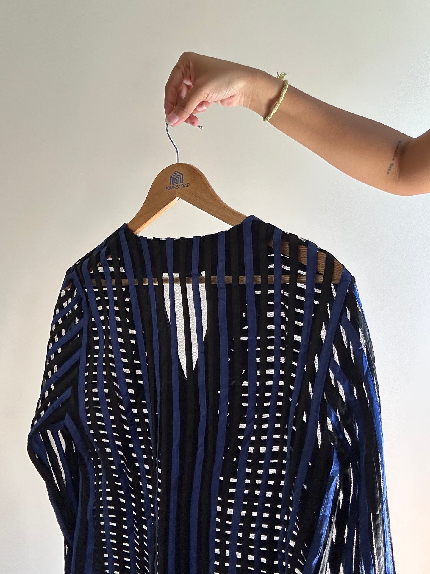 Vintage Sheer Shaket With Roses