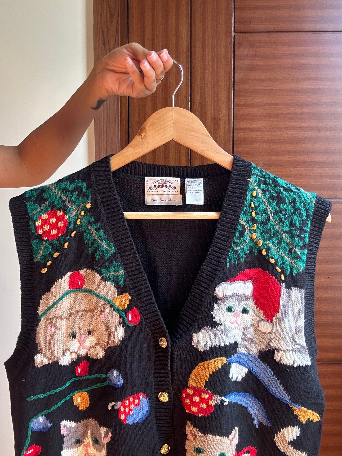 Country Side Classic Vintage Hand Embroidered Knit Vest