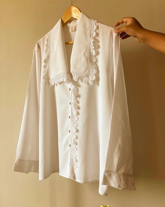 Vintage Lace Detail Collar Shirt