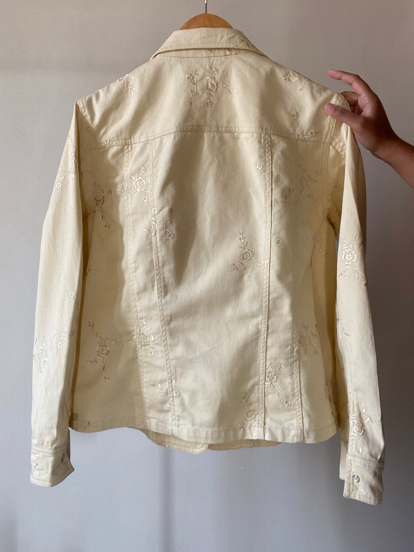 Floral Embroidered Vintage Denim Jacket
