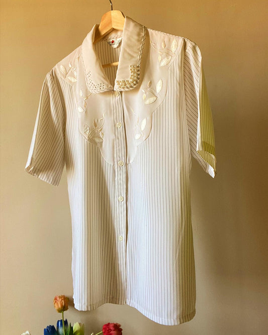 Embellished Collar and Embroidered Neckline Detail Vintage Shirt